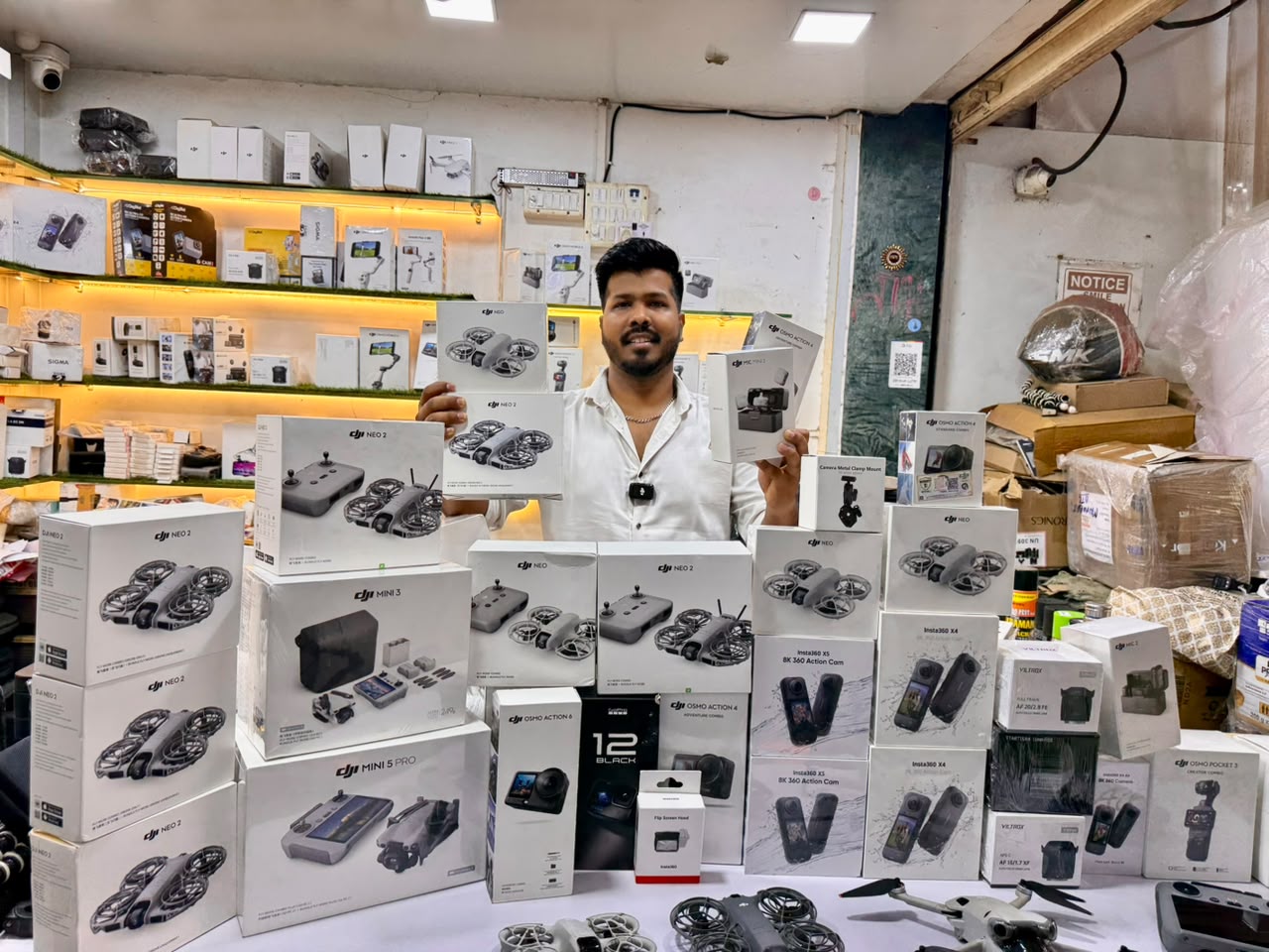 About Gadget World 08 - Done & Action Camera Store
