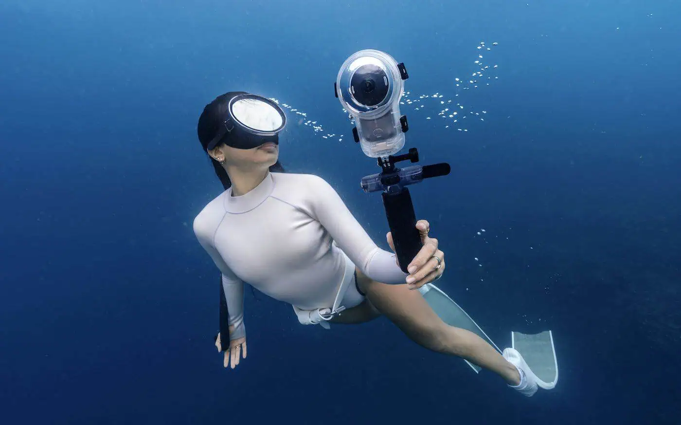 Insta 360 X6 - Gadget World 08